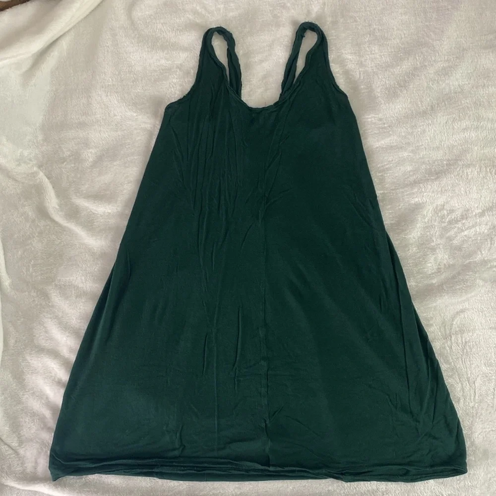 Dark green sleeveless wrinkly dress - Picture 11 of 17